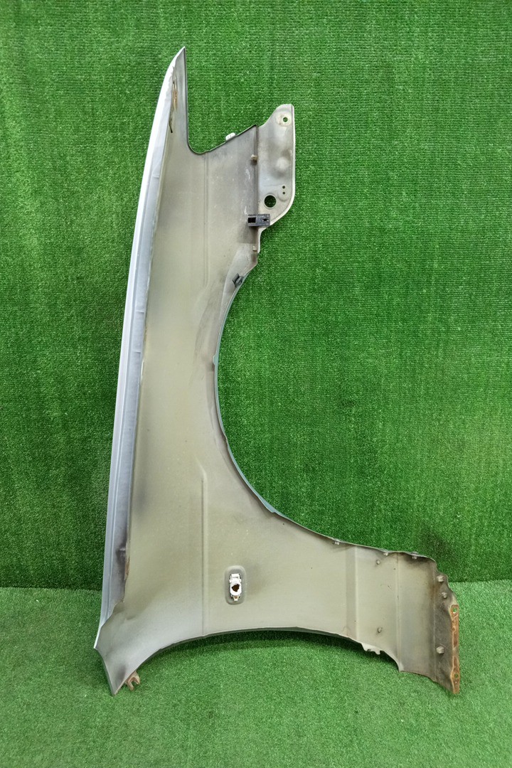 Крыло левое переднее NISSAN LAUREL HC35, GNC35, GC35 16071 4 ракурс