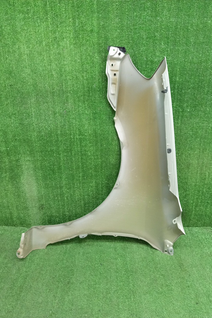 Крыло правое переднее TOYOTA COROLLA NZE121 16113 3 ракурс