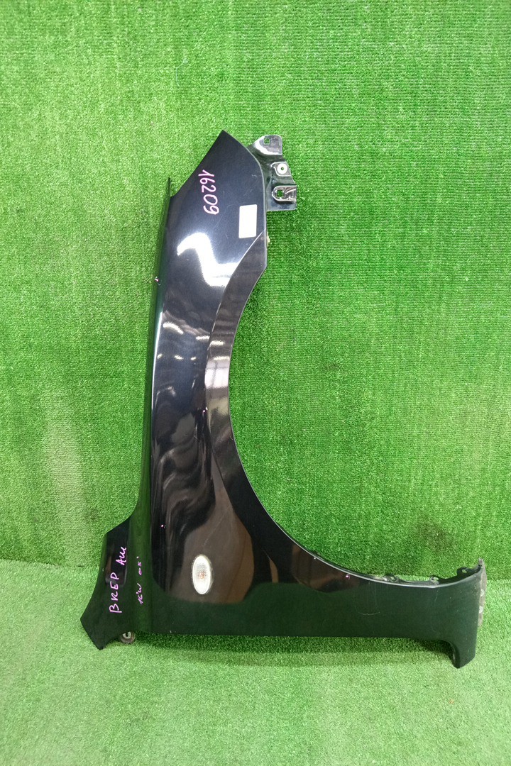 Крыло правое переднее MAZDA AXELA, MAZDA3, 3 BK5P, BK3P, BKEP, BK WAGON 1 ракурс