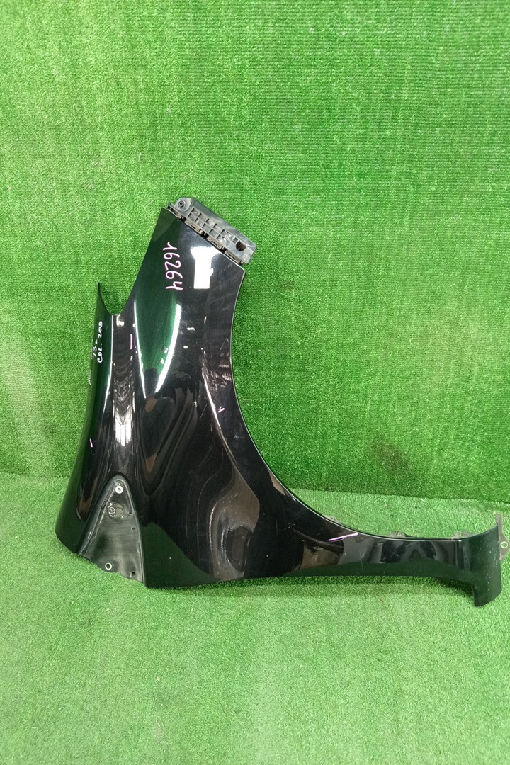 Крыло правое переднее TOYOTA VITZ, YARIS KSP130, NSP130, NSP135, NCP131 16264 1 ракурс