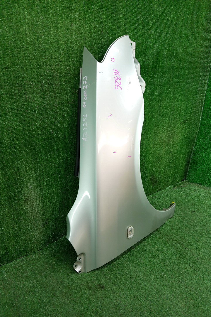 Крыло правое переднее TOYOTA AVENSIS ZZT251, AZT250, AZT255, AZT251 16326 2 ракурс