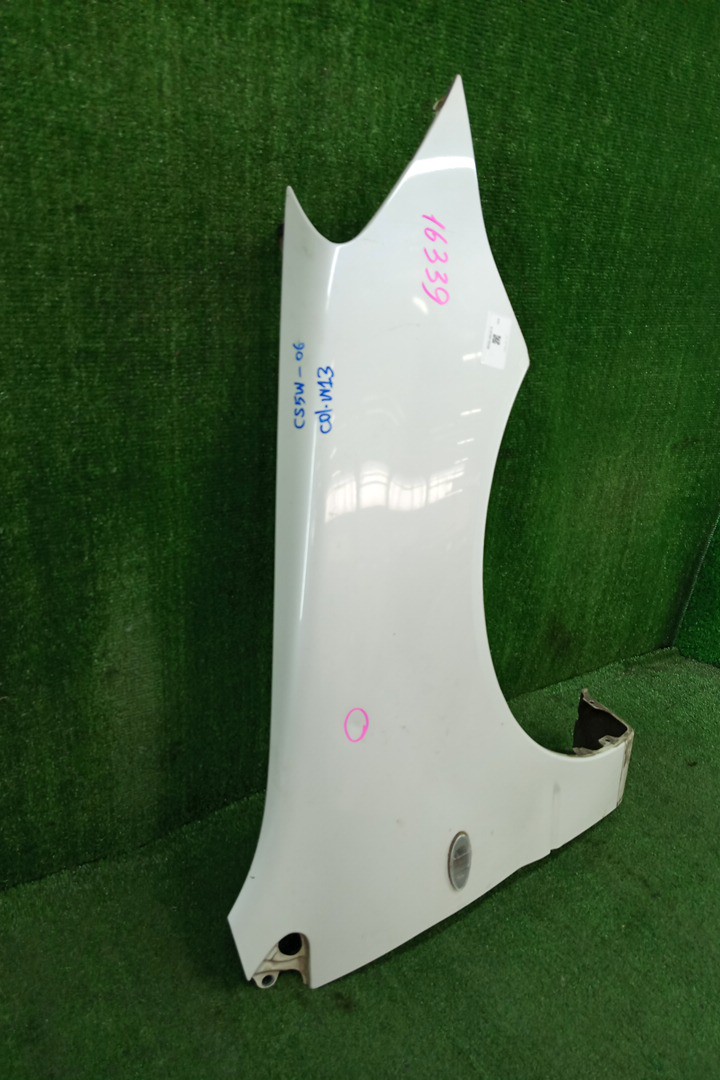Крыло правое переднее MITSUBISHI LANCER CEDIA, LANCER CS2A, CS5W, CS5A, CS3W, CS9W, CS9A, CS1A, CS2W, CS2V, CS3A, CS6A 16339 2 ракурс Крыло правое переднее MITSUBISHI LANCER CEDIA, LANCER CS2A, CS5W, CS5A, CS3W, CS9W, CS9A, CS1A, CS2W, CS2V, CS3A, CS6A 16339 2 ракурс