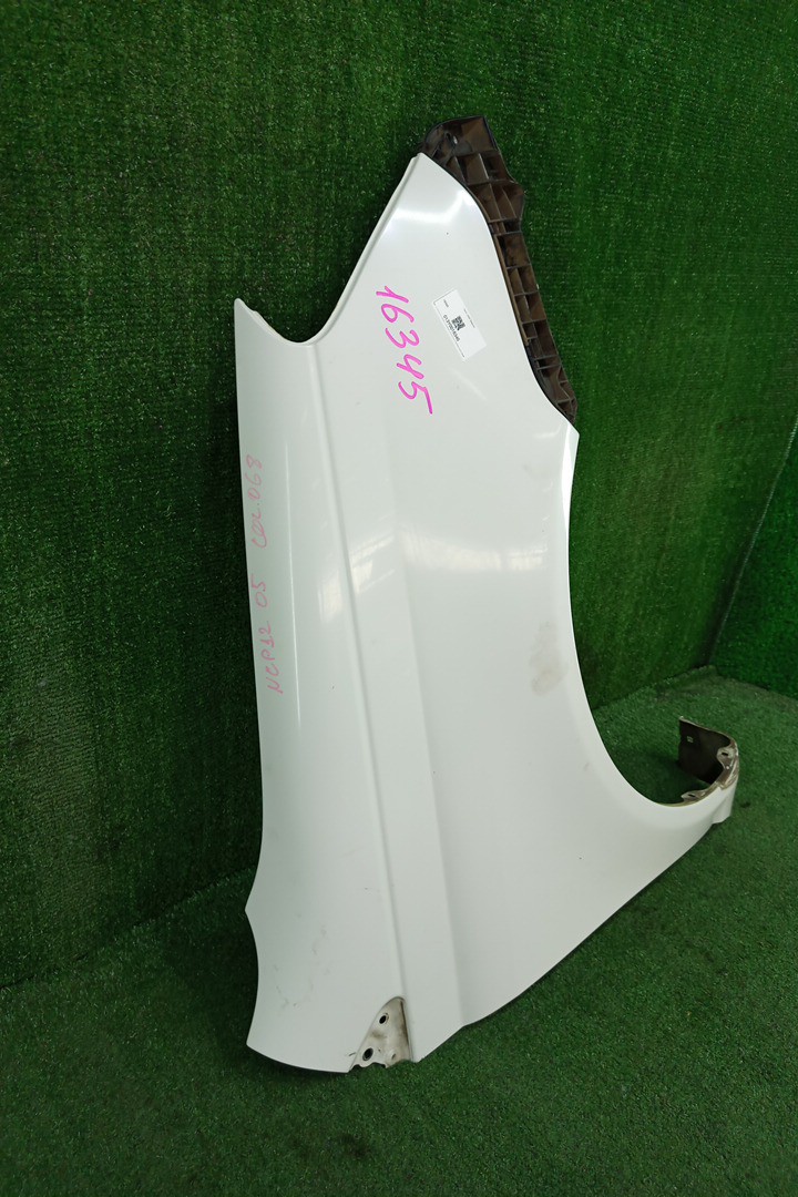 Крыло правое переднее TOYOTA PLATZ NCP12, SCP11, NCP16 16345 2 ракурс
