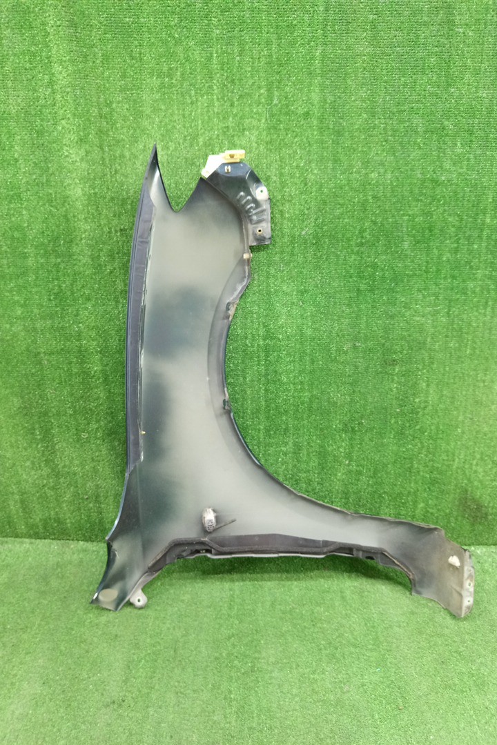 Крыло левое переднее MAZDA AXELA, MAZDA3, 3 BK5P, BK3P, BKEP, BK SEDAN 4 ракурс
