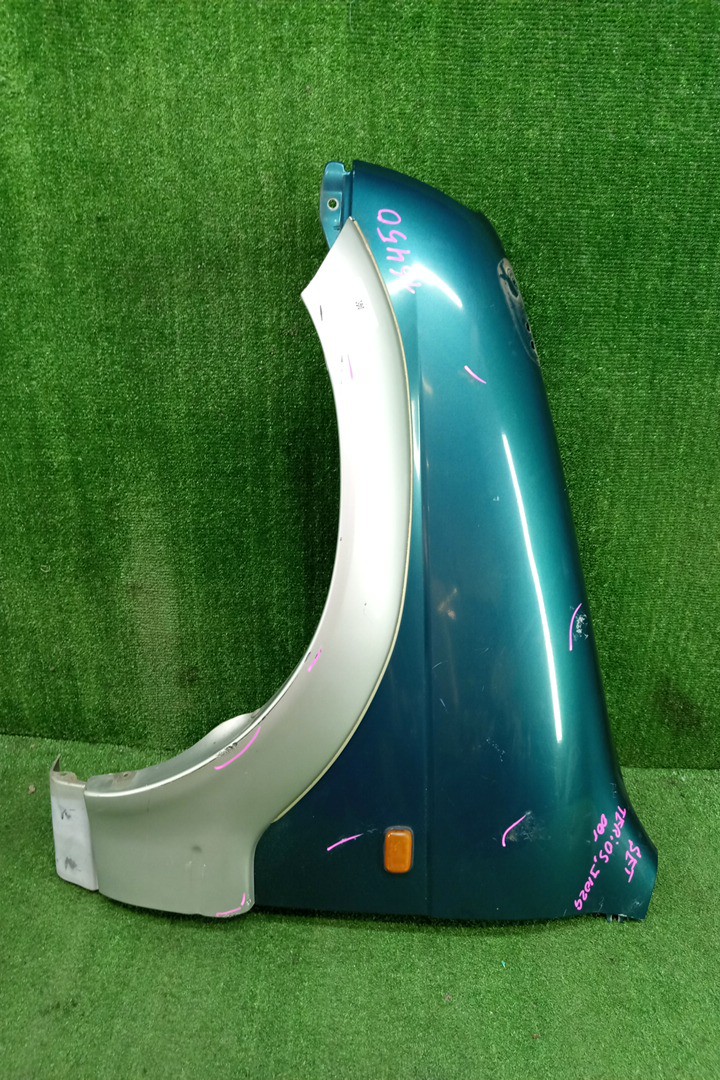 Крыло левое переднее DAIHATSU TERIOS, CAMI J100G, J102G, J100E, J102E, J122E 16450 1 ракурс