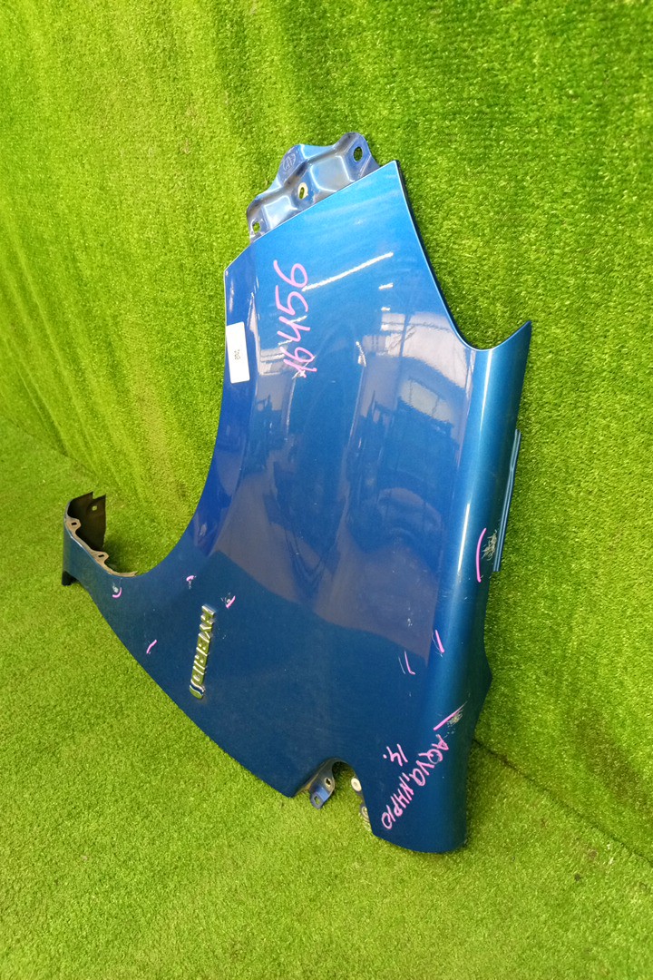Крыло левое переднее TOYOTA AQUA NHP10 16456 2 ракурс
