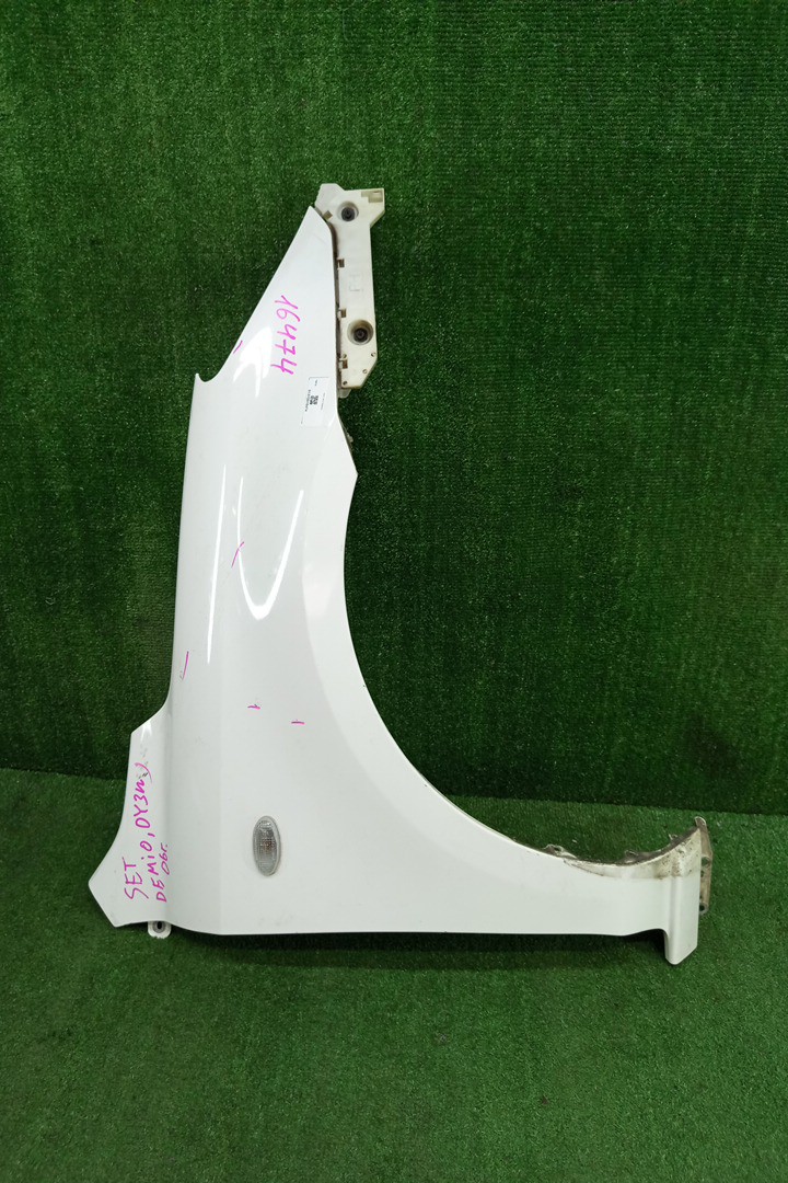Крыло правое переднее MAZDA DEMIO, MAZDA2 DY3W, DY5W, DY3R, DY 16474 1 ракурс