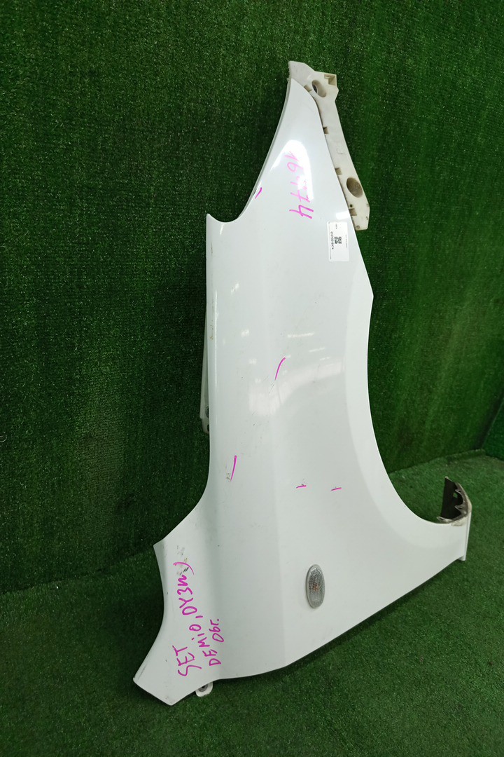 Крыло правое переднее MAZDA DEMIO, MAZDA2 DY3W, DY5W, DY3R, DY 16474 2 ракурс