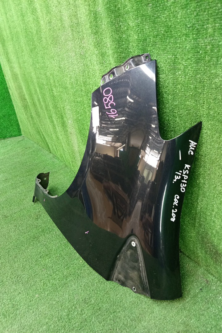 Крыло левое переднее TOYOTA VITZ, YARIS KSP130, NSP130, NSP135, NCP131 16580 3 ракурс