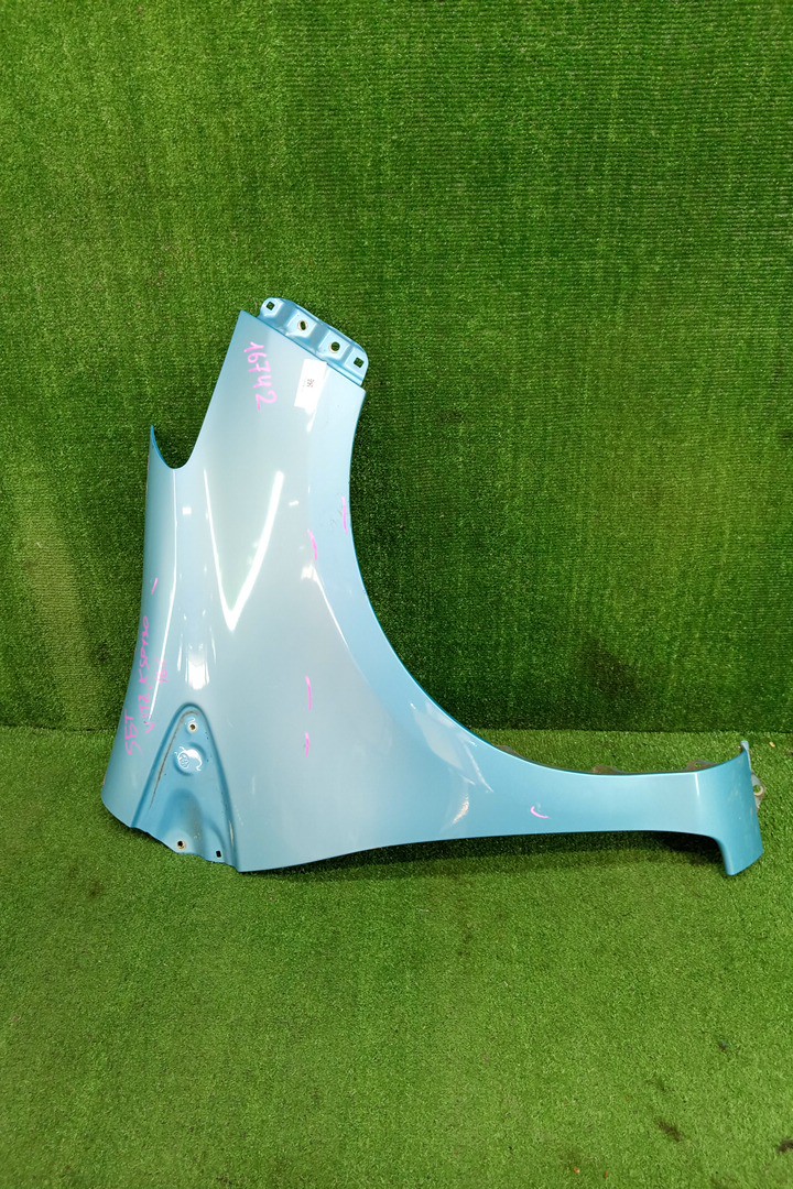 Крыло правое переднее TOYOTA VITZ, YARIS KSP130, NSP130, NSP135, NCP131 16742 1 ракурс