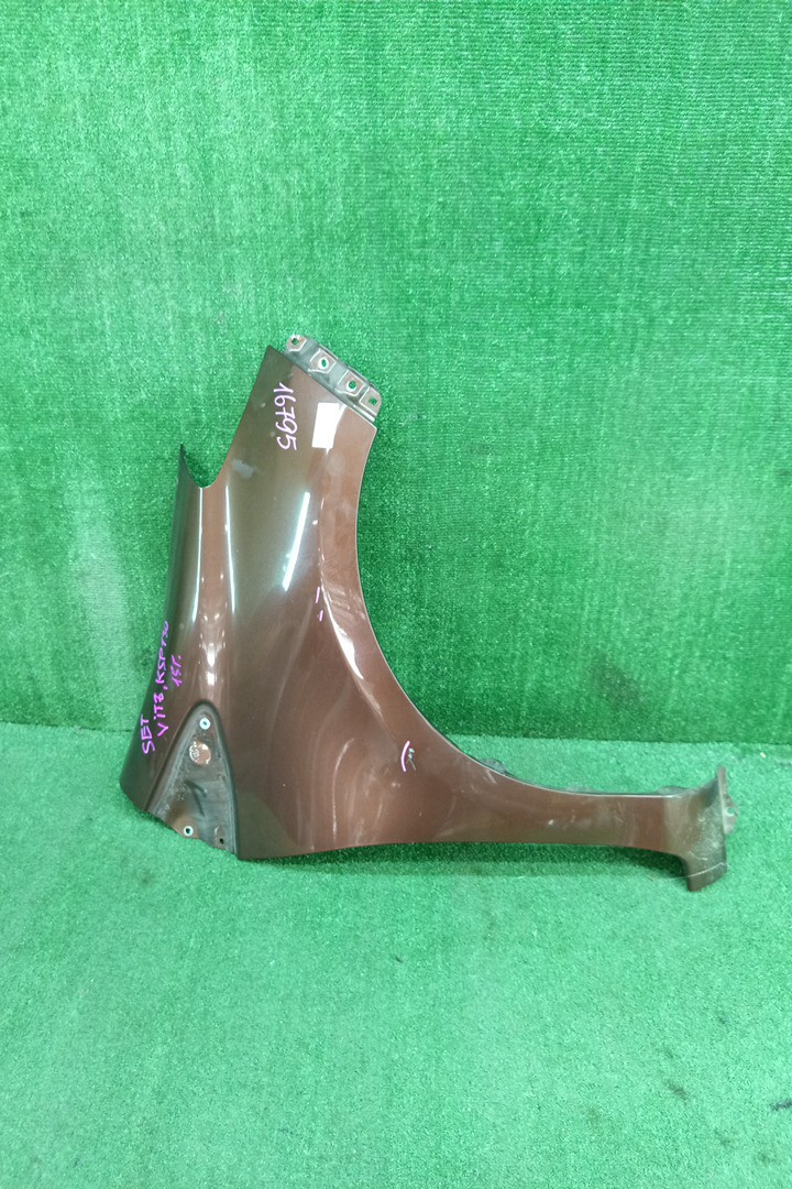 Крыло правое переднее TOYOTA VITZ, YARIS KSP130, NSP130, NSP135, NCP131 16795 1 ракурс