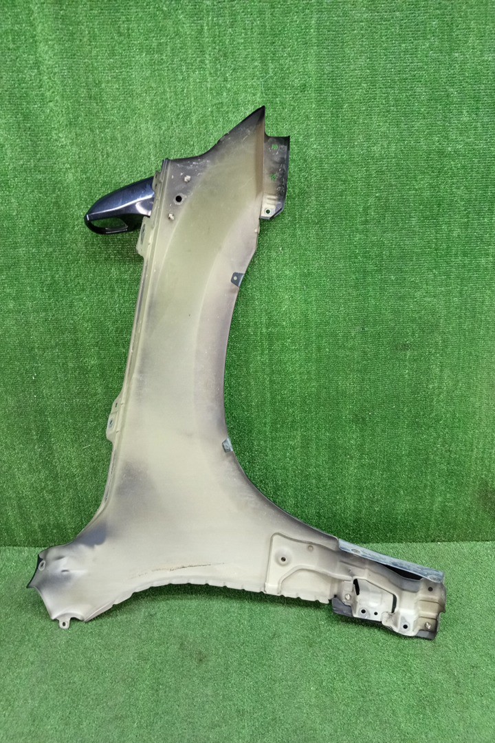 Крыло левое переднее SUZUKI ESCUDO TA74W, TD94W, TD54W 16854 4 ракурс