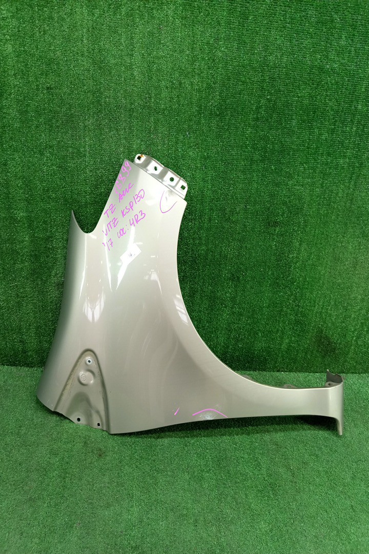 Крыло правое переднее TOYOTA VITZ, YARIS KSP130, NSP130, NSP135, NCP131 16899 1 ракурс