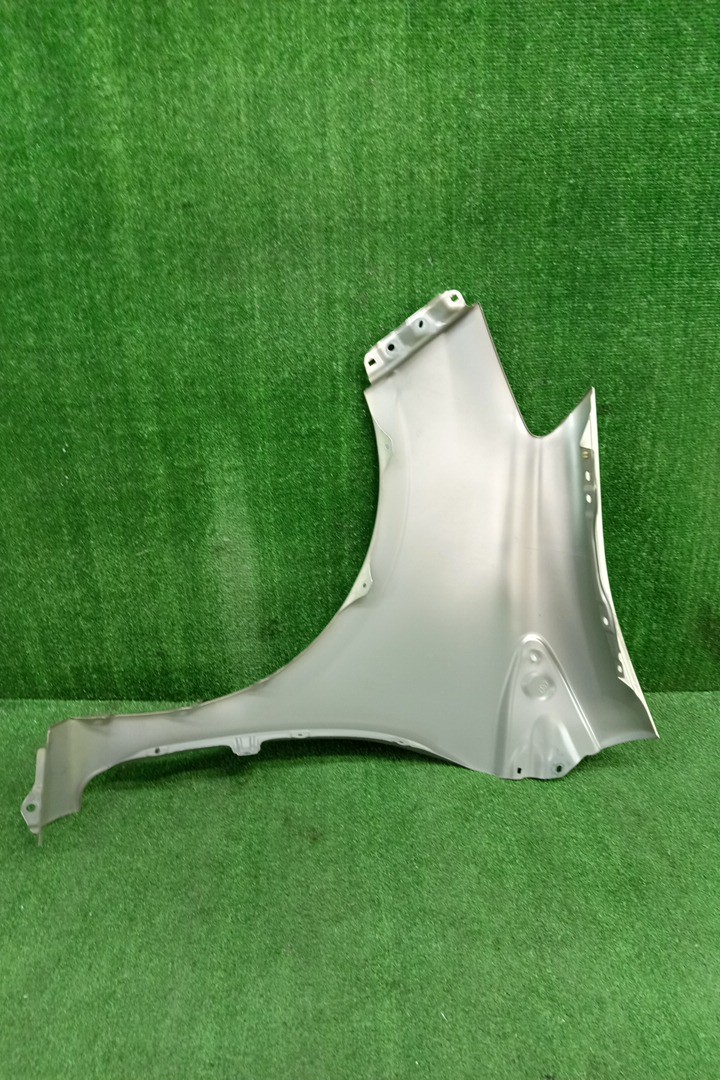 Крыло правое переднее TOYOTA VITZ, YARIS KSP130, NSP130, NSP135, NCP131 16899 4 ракурс