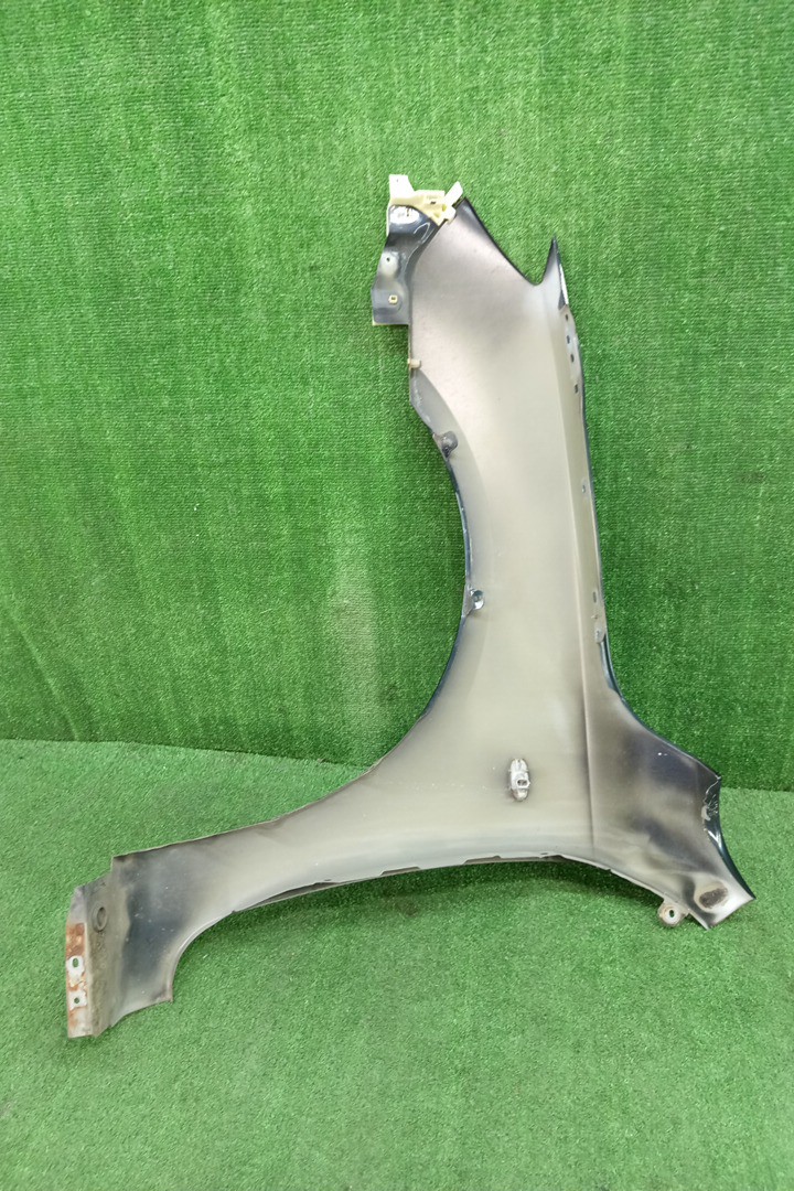 Крыло правое переднее MAZDA AXELA, MAZDA3, 3 BK5P, BK3P, BKEP, BK WAGON 3 ракурс