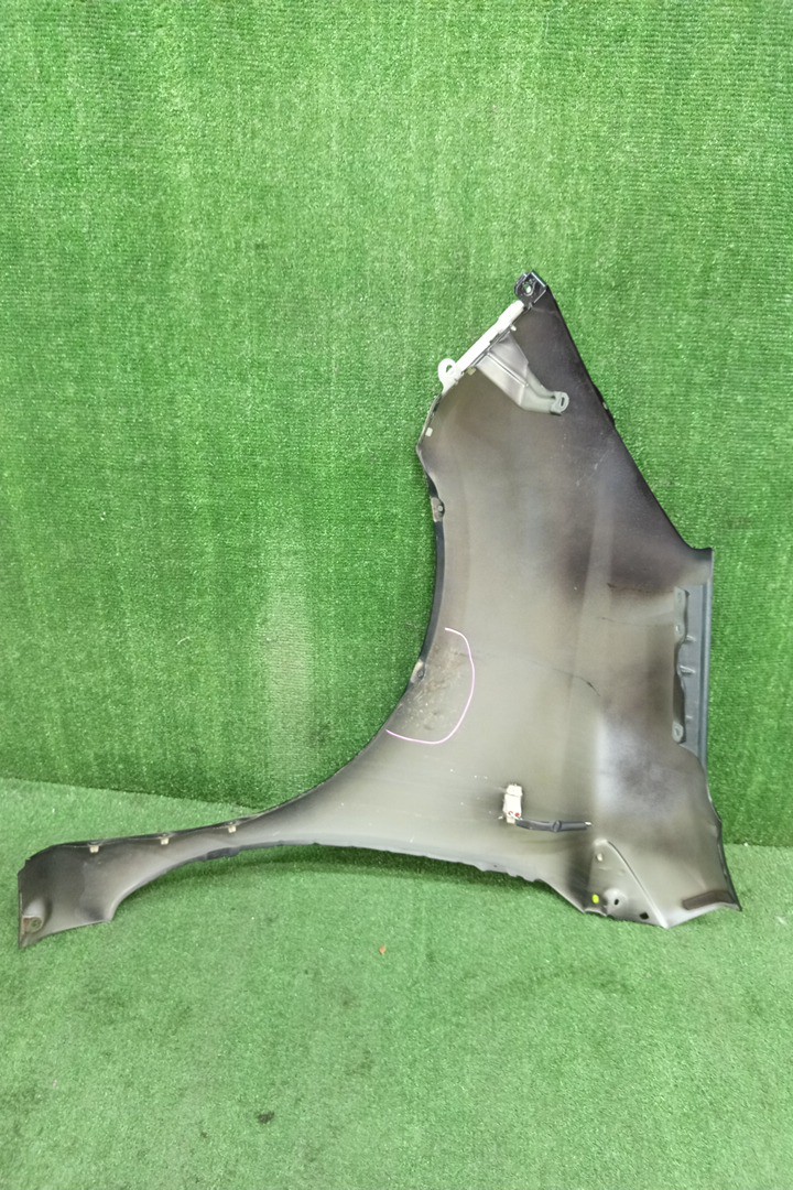 Крыло правое переднее NISSAN NOTE E11 16948 2 ракурс