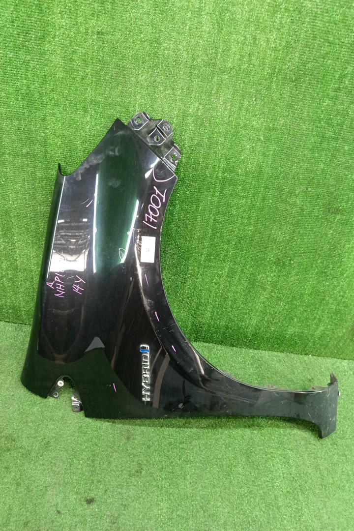 Крыло правое переднее TOYOTA AQUA NHP10 17001 1 ракурс