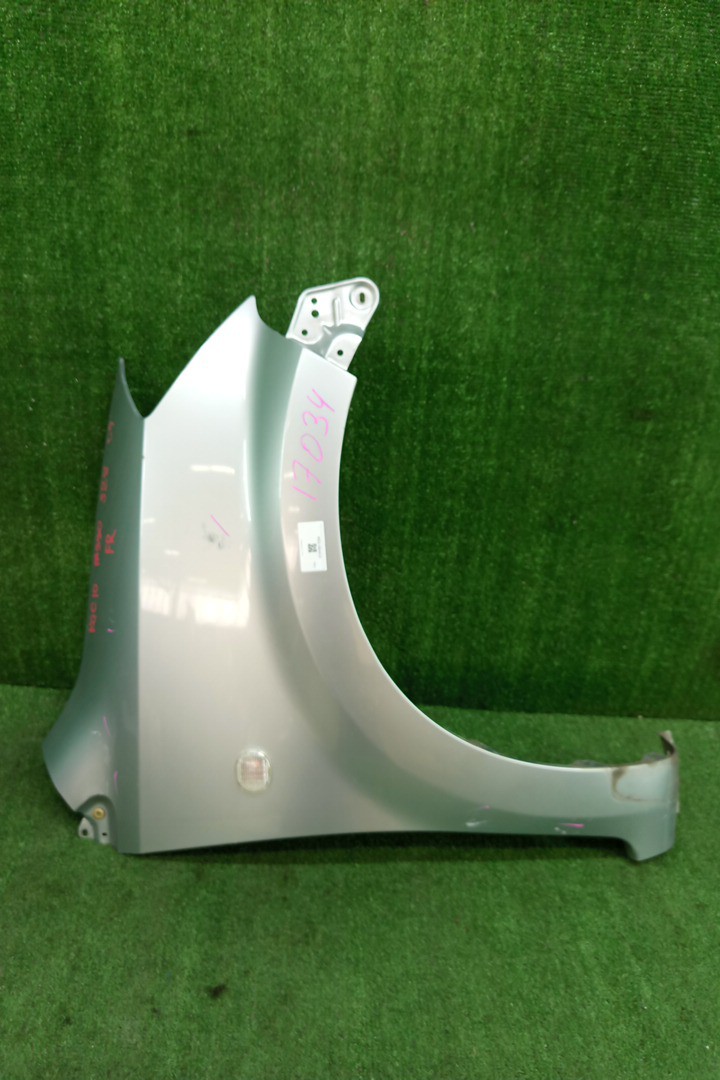 Крыло правое переднее TOYOTA PASSO, BOON KGC15, KGC10, QNC10, M301S, M310S, M312S, M300S 17034 1 ракурс
