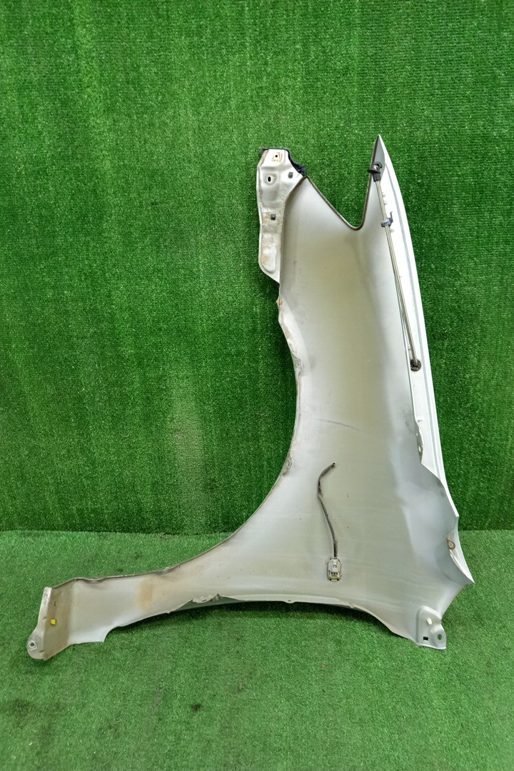 Крыло правое переднее TOYOTA COROLLA NZE121 17108 3 ракурс