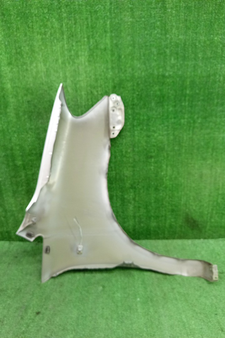 Крыло левое переднее TOYOTA IPSUM ACM21W, ACM26W 17149 4 ракурс