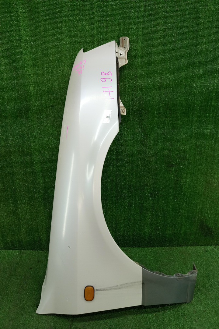 Крыло правое переднее TOYOTA CAMRY SV40, SV41, CV43, CV40, SV43 17198 1 ракурс