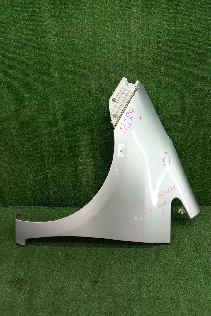 Крыло левое переднее TOYOTA RACTIS NCP120, NCP122, NCP125, NSP120, NSP122 17284 1 ракурс