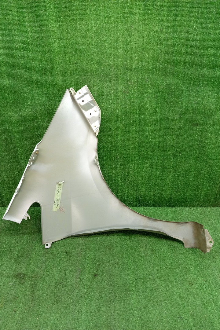 Крыло левое переднее TOYOTA RACTIS NCP120, NCP122, NCP125, NSP120, NSP122 17284 4 ракурс