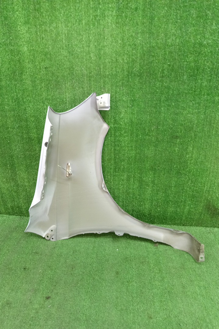 Крыло левое переднее TOYOTA VITZ, YARIS SCP13, NCP15, NCP11, NCP13, SCP10, NCP10 17392 3 ракурс