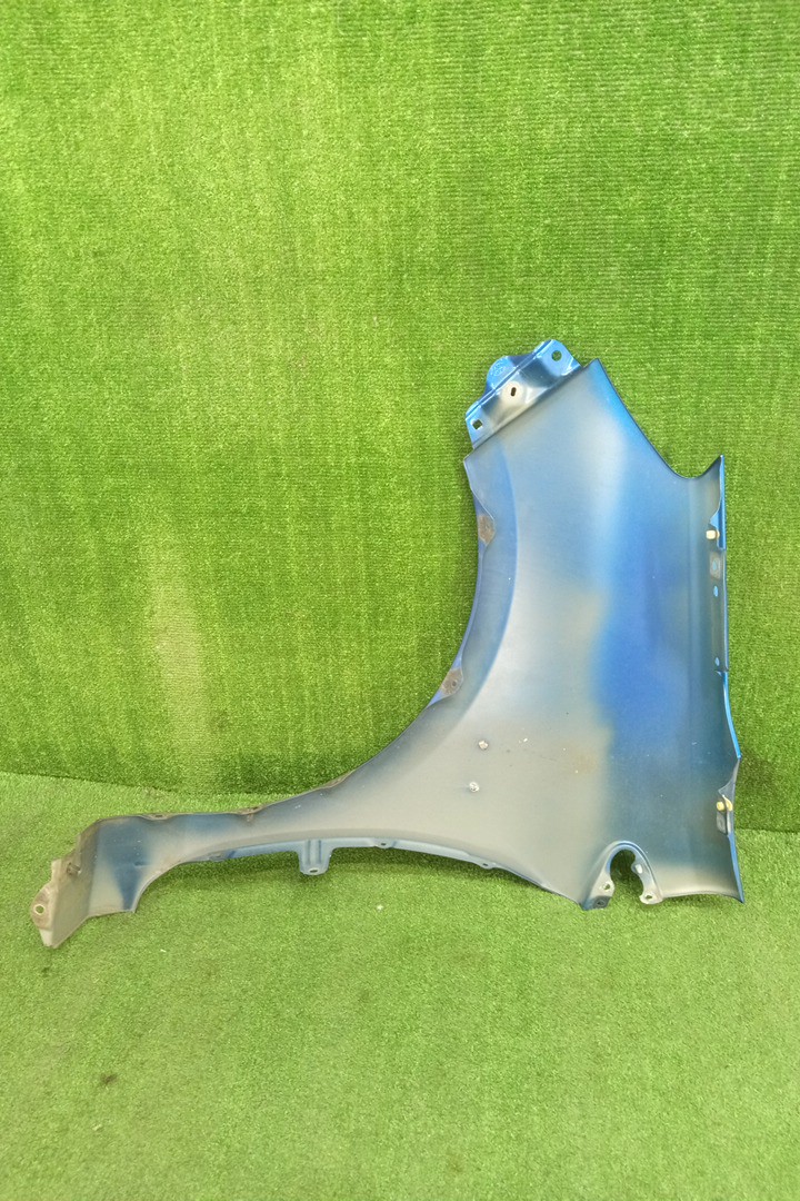 Крыло правое переднее TOYOTA AQUA NHP10 17430 4 ракурс