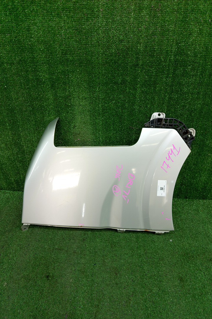 Крыло правое переднее NISSAN NV100 CLIPPER, EVERY DR17V, DA17W 17441 1 ракурс