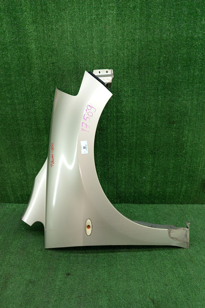 Крыло правое переднее NISSAN TIIDA C11 17569 1 ракурс