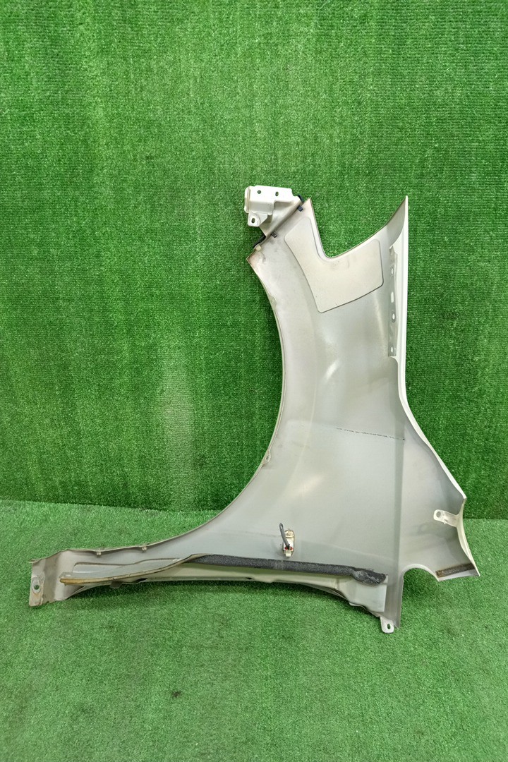 Крыло правое переднее NISSAN TIIDA C11 17569 4 ракурс