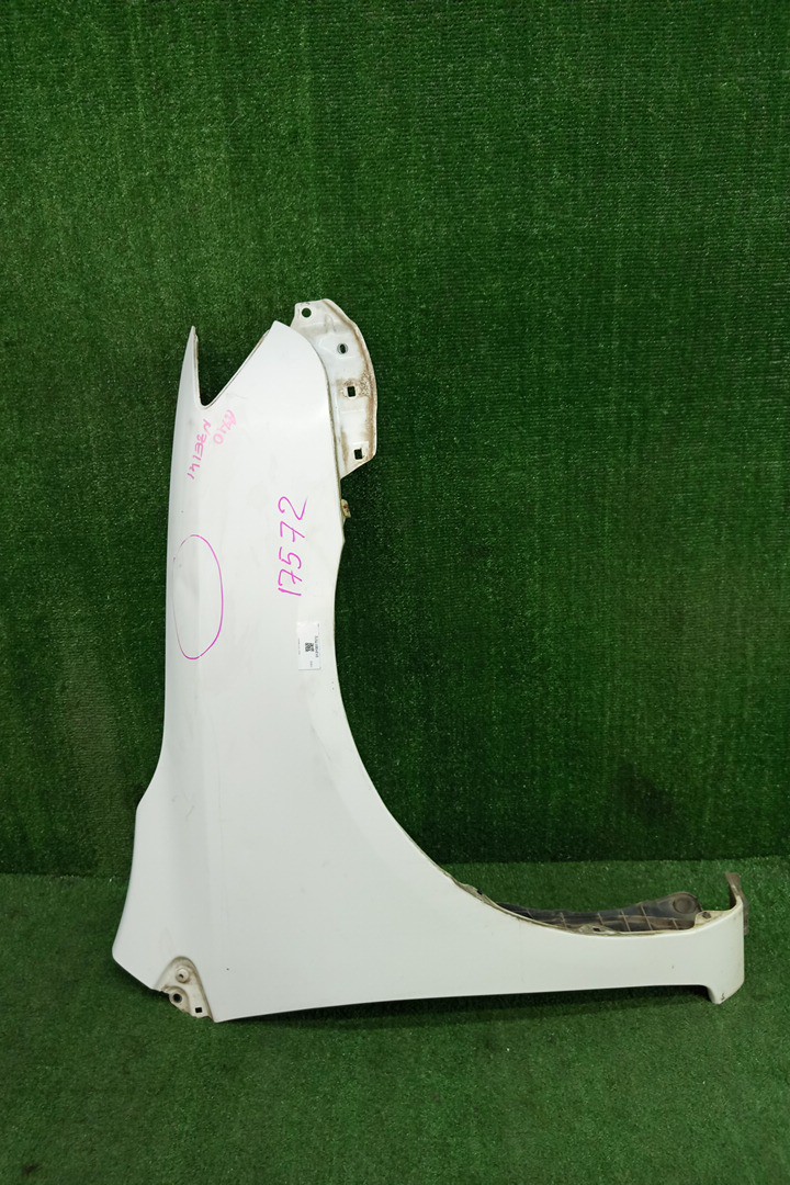 Крыло правое переднее TOYOTA COROLLA  AXIO NZE141 17572 1 ракурс