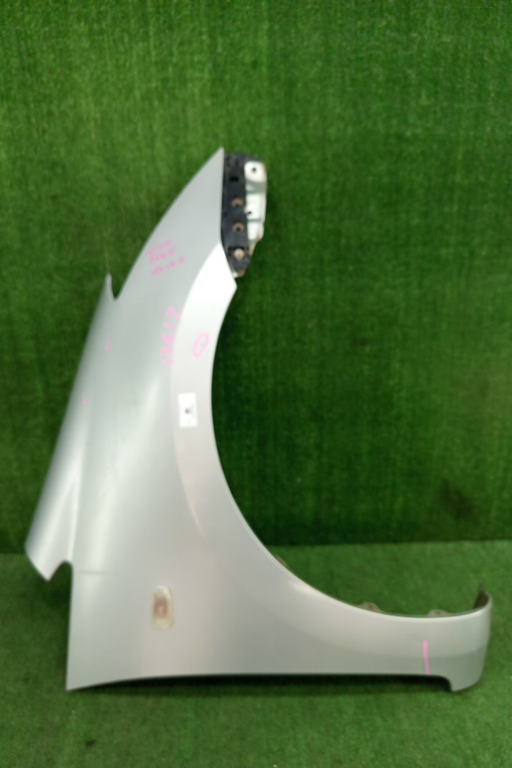 Крыло правое переднее TOYOTA WISH ZNE10G 17612 1 ракурс
