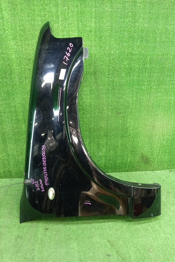 Крыло правое переднее FORD EXPLORER U152 17620 1 ракурс