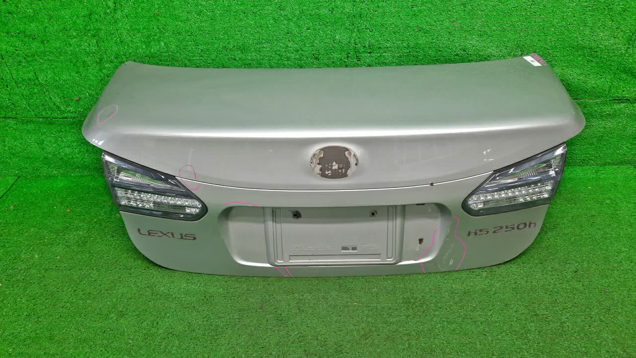Крышка багажника LEXUS HS250H ANF10 1380 1 ракурс Крышка багажника LEXUS HS250H ANF10 1380 1 ракурс