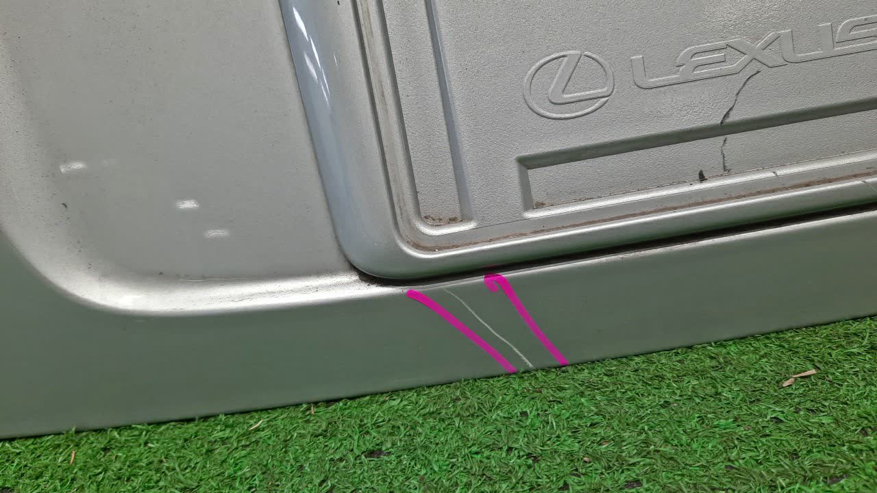 Крышка багажника LEXUS HS250H ANF10 1380 5 ракурс Крышка багажника LEXUS HS250H ANF10 1380 5 ракурс