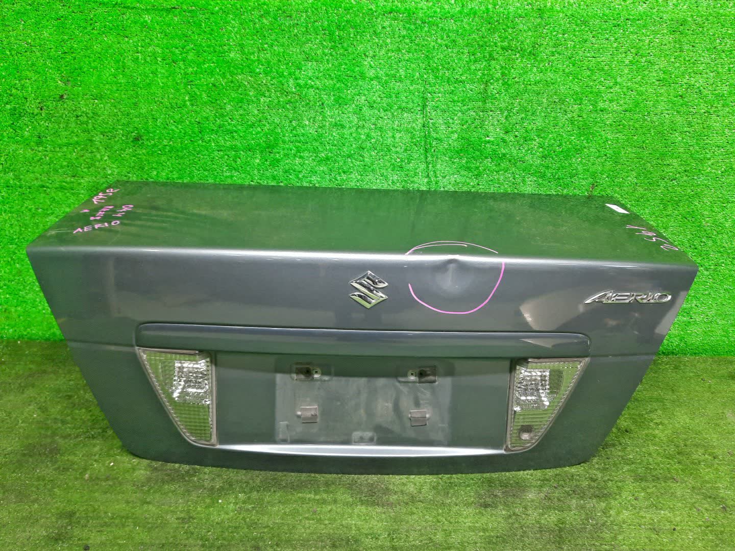 Крышка багажника SUZUKI AERIO RC51S, RA21S 1952 1 ракурс