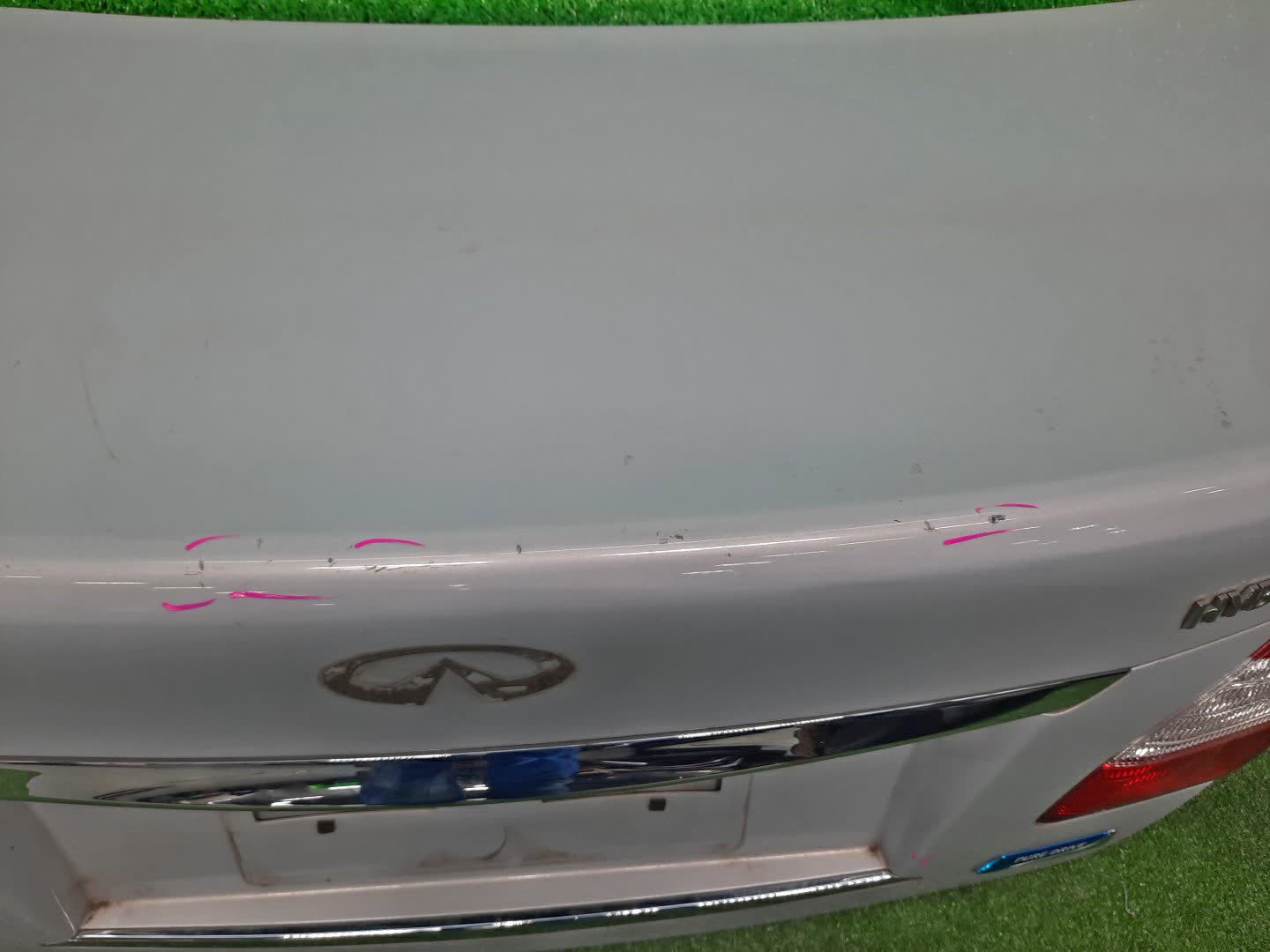 Крышка багажника NISSAN FUGA Y51 2033 2 ракурс