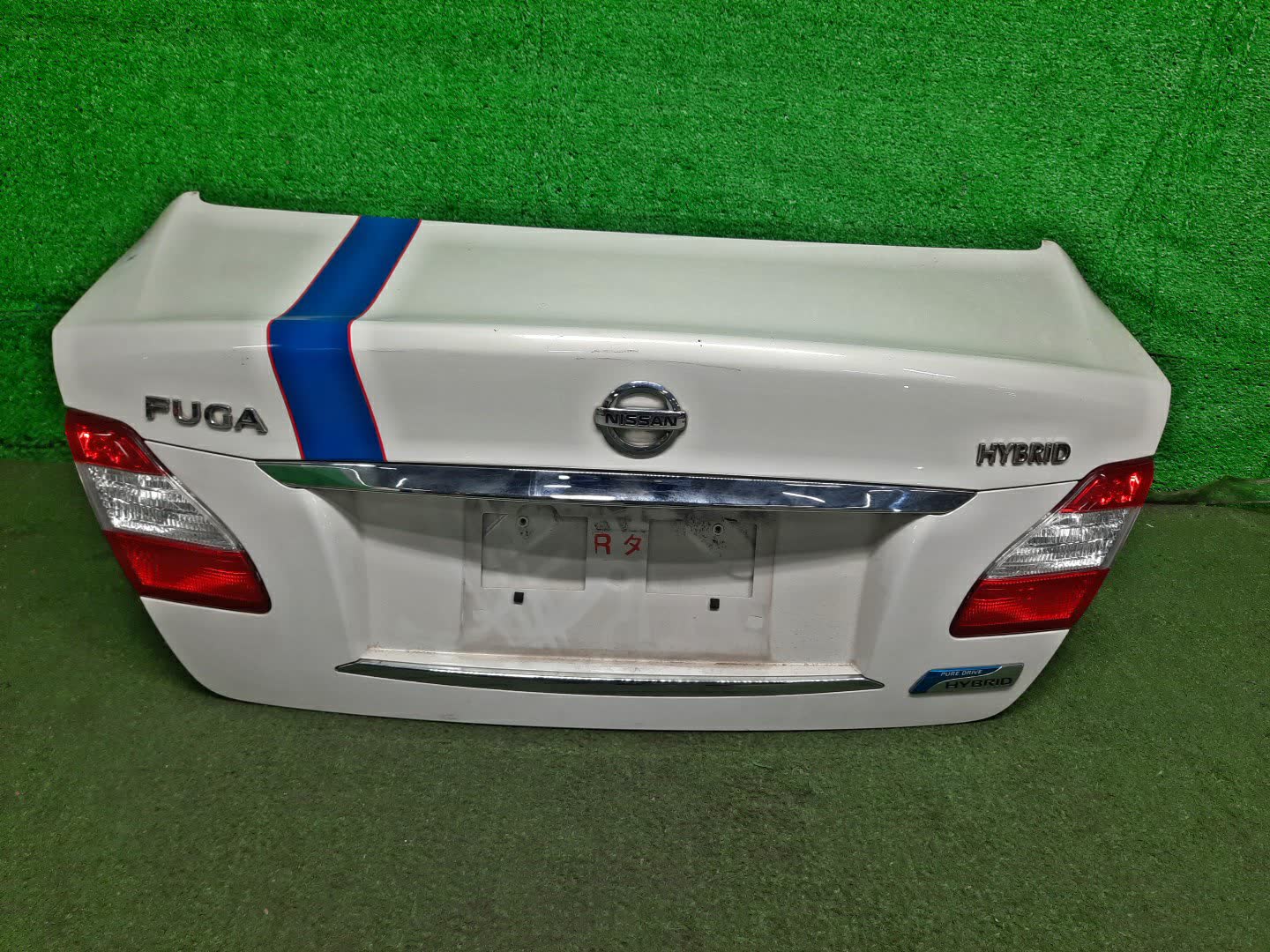 Крышка багажника NISSAN FUGA Y51 2151 1 ракурс