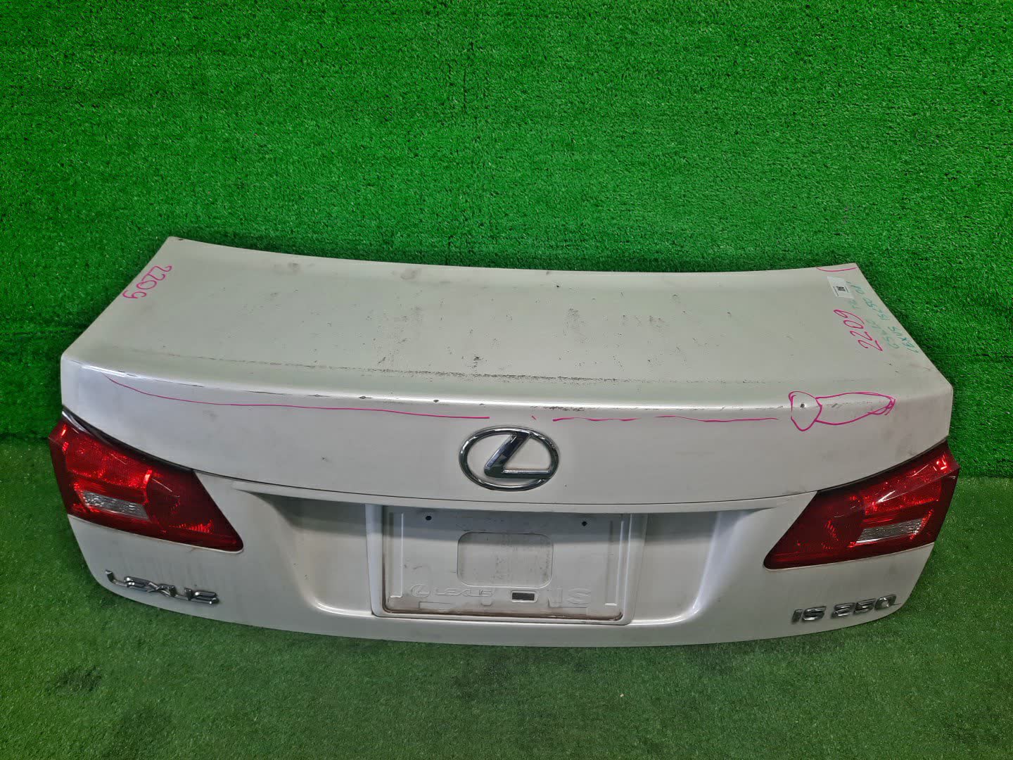 Крышка багажника LEXUS IS350, IS250 GSE21, GSE25, GSE20 2209 1 ракурс
