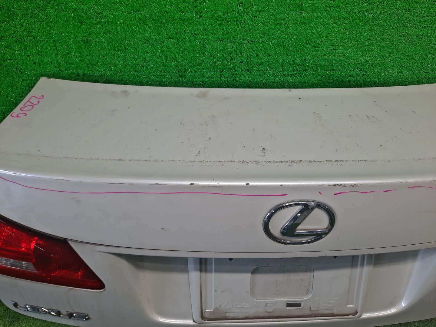 Крышка багажника LEXUS IS350, IS250 GSE21, GSE25, GSE20 2209 3 ракурс