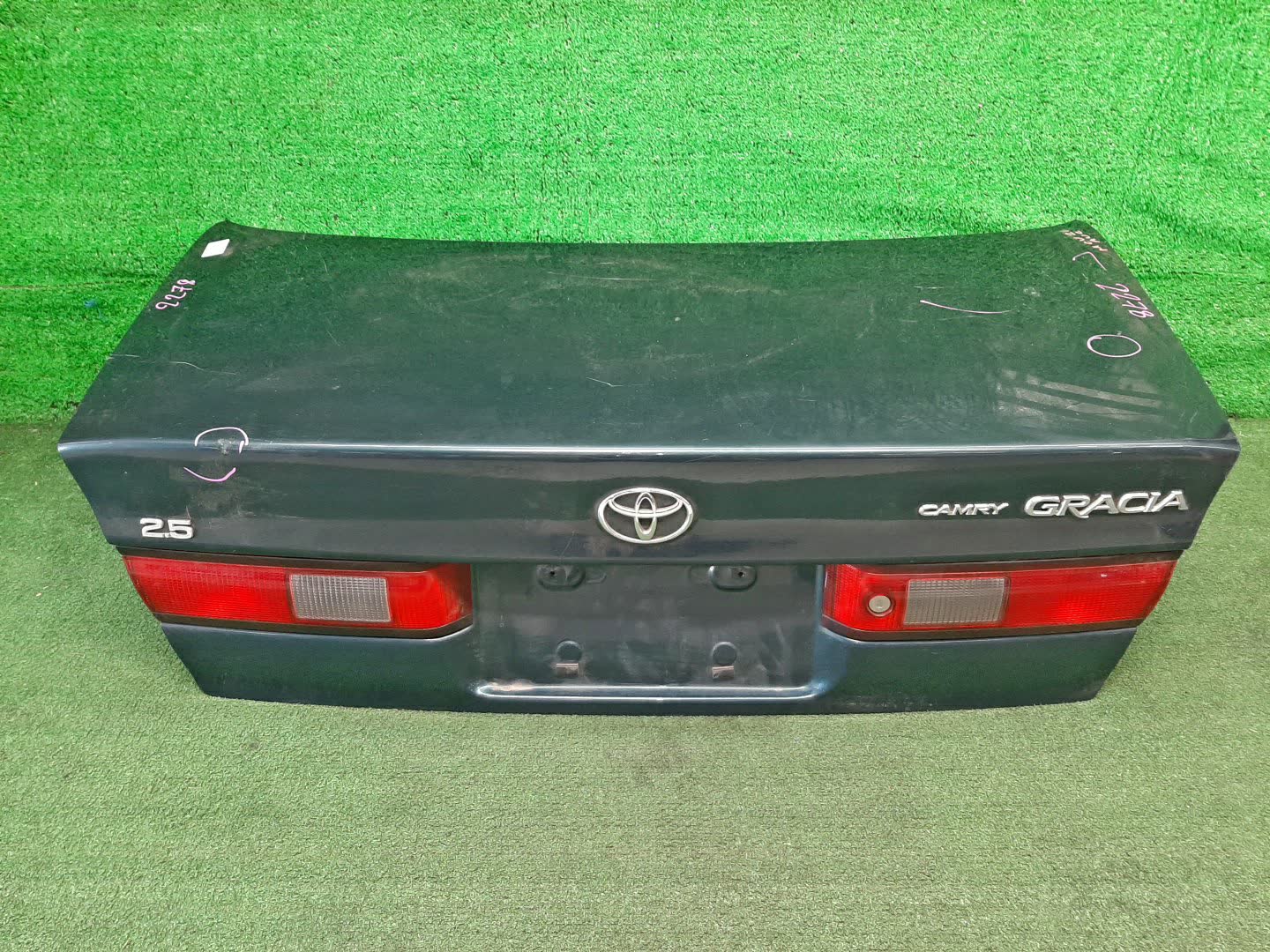 Крышка багажника TOYOTA CAMRY GRACIA SXV20 2278 1 ракурс