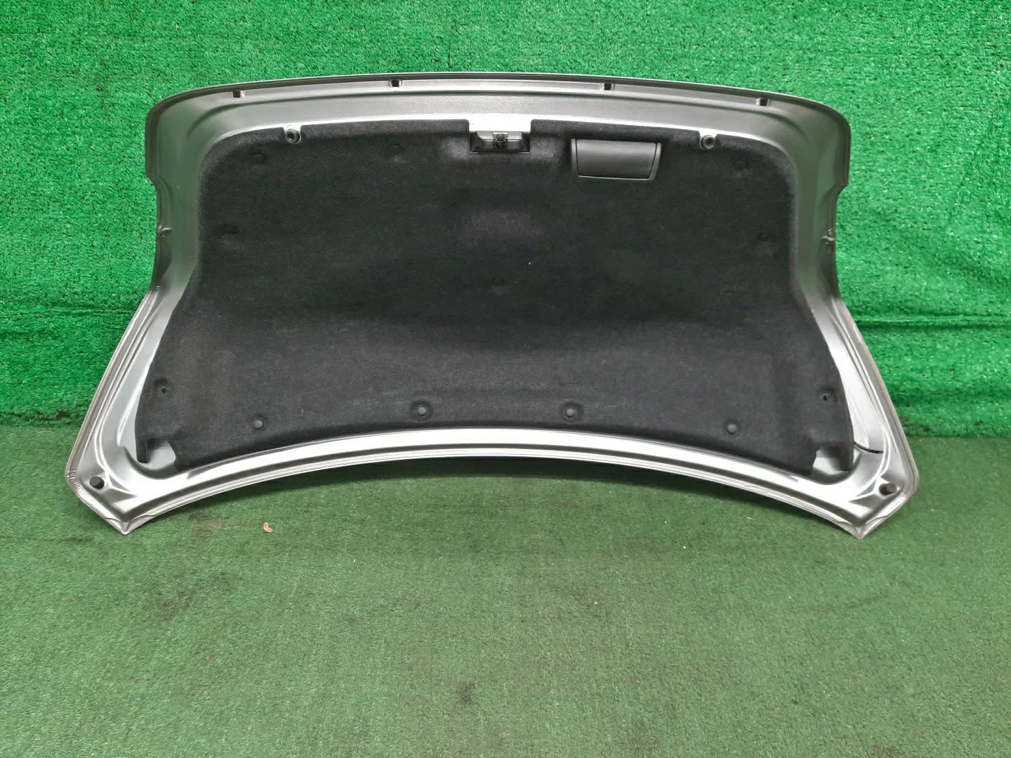 Крышка багажника SUZUKI KIZASHI RF91S 2562 3 ракурс