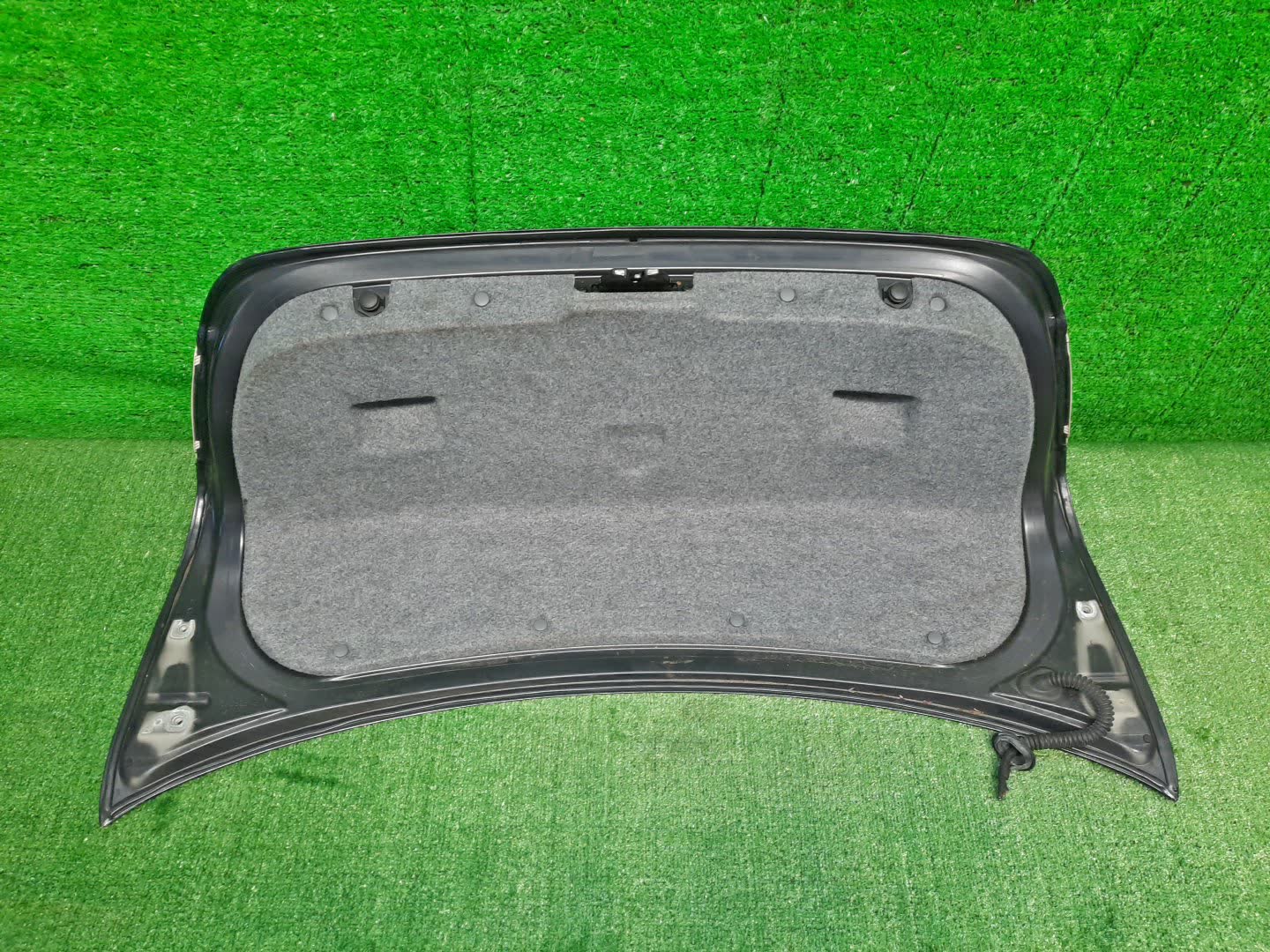 Крышка багажника BMW 3-Series E90 2849 2 ракурс