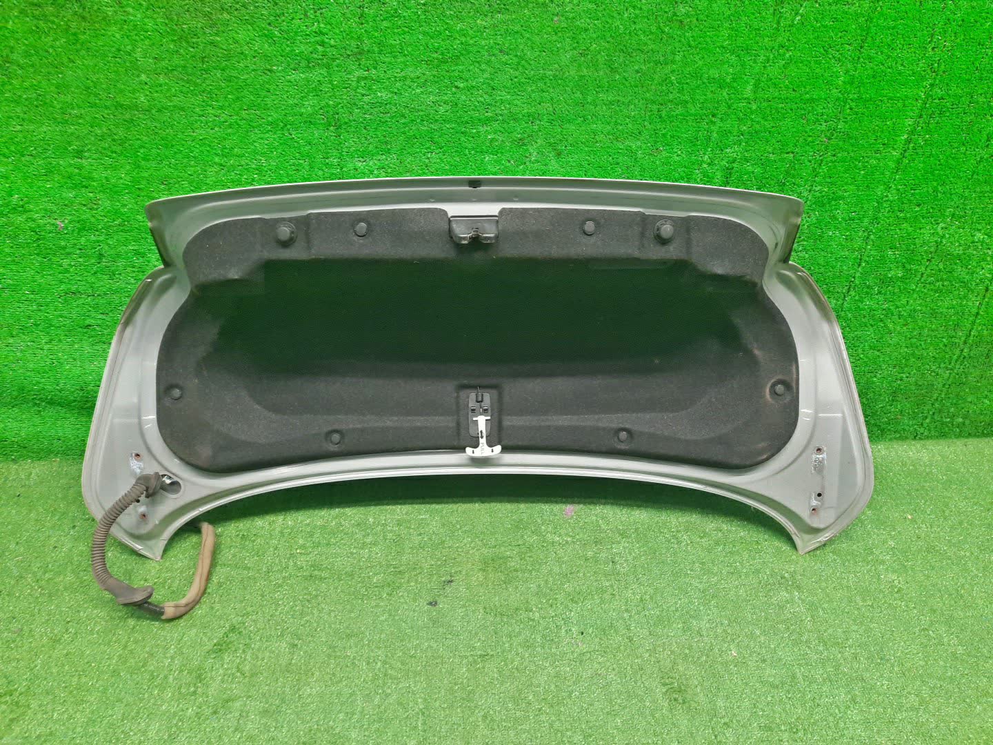 Крышка багажника NISSAN SKYLINE V36 2879 4 ракурс
