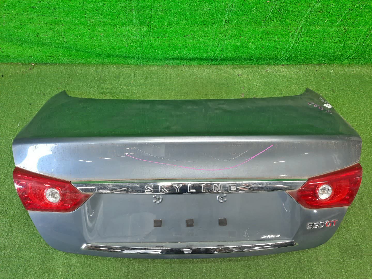 Крышка багажника NISSAN SKYLINE HV37 2922 1 ракурс