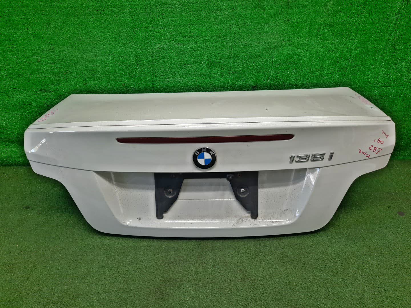 Крышка багажника BMW 1-Series E82 4825 1 ракурс
