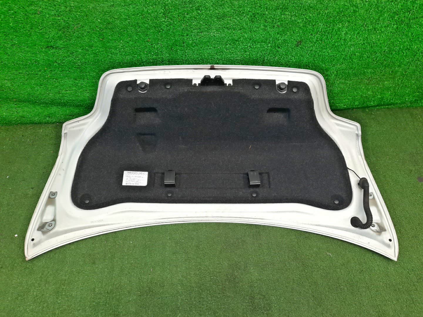 Крышка багажника BMW 1-Series E82 4825 2 ракурс