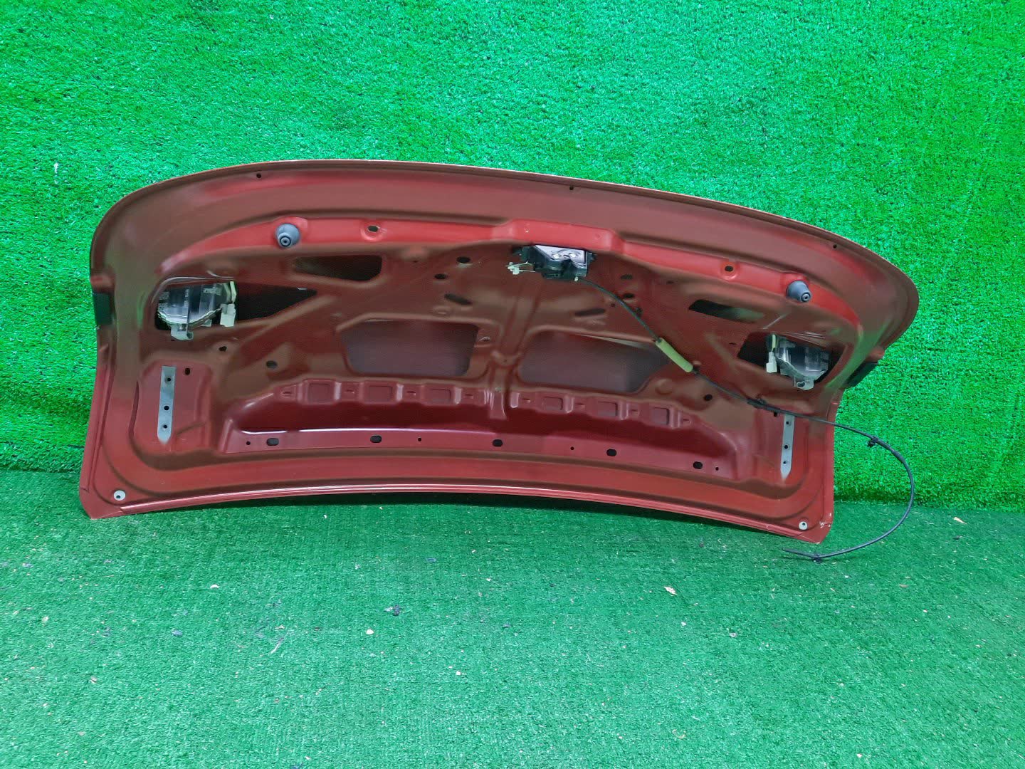 Крышка багажника MAZDA AXELA BYEFP 5079 2 ракурс